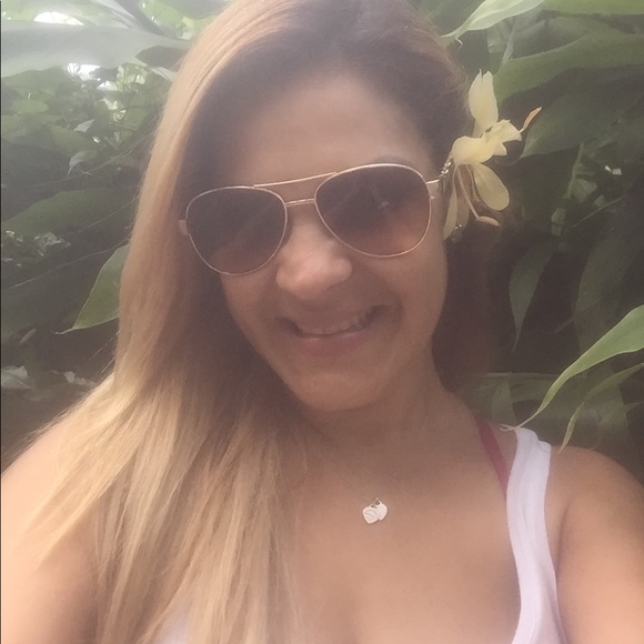 Meet your Posher, Jane - Picture 3 of 5